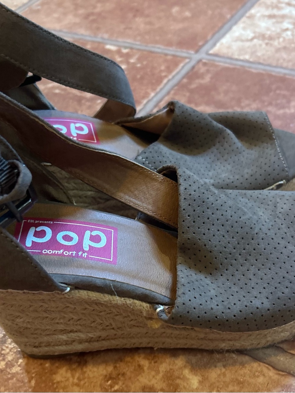 pop Olive Green Perforated Espadrille Wedge Sandals size 7 M